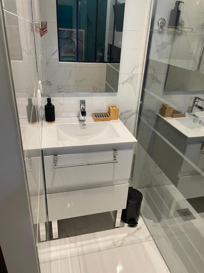 Appartement en rez de jardin tout équipé Fleurance Exterior foto
