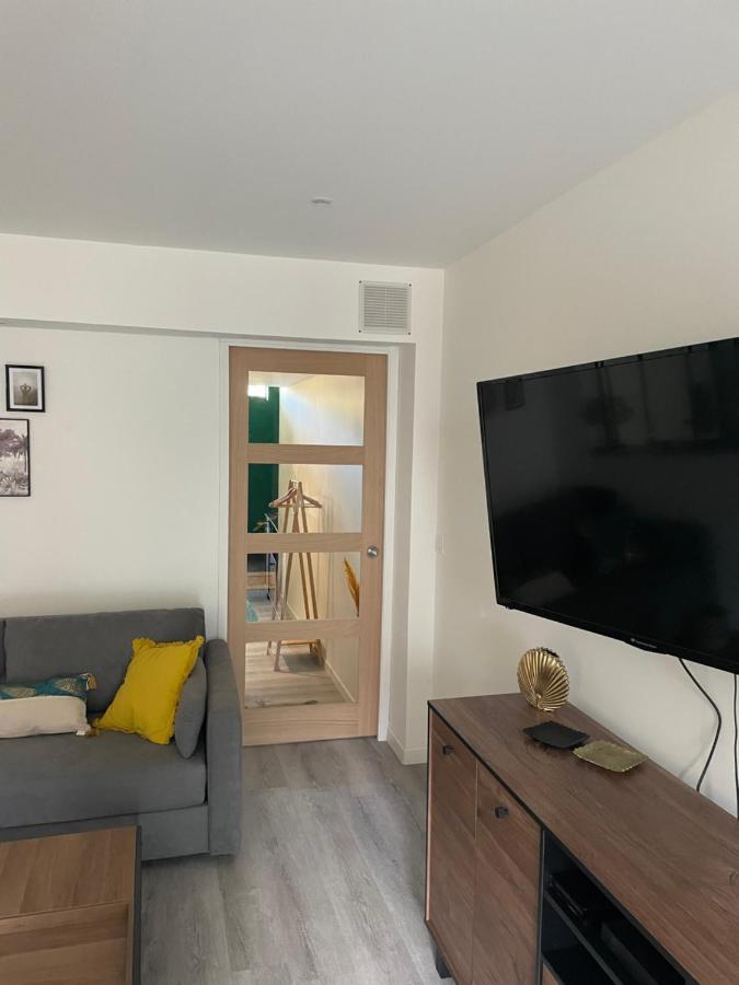 Appartement en rez de jardin tout équipé Fleurance Exterior foto